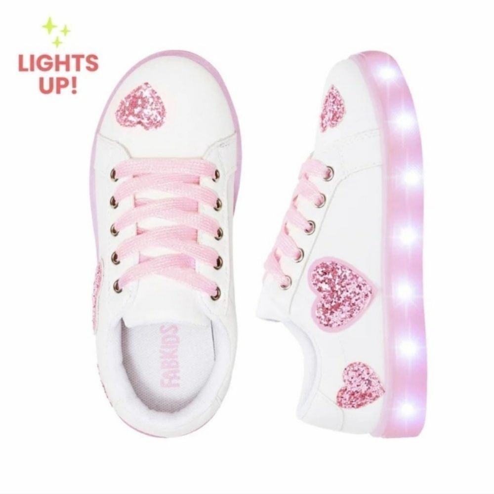Glitter Heart Light-Up Sneakers Girl